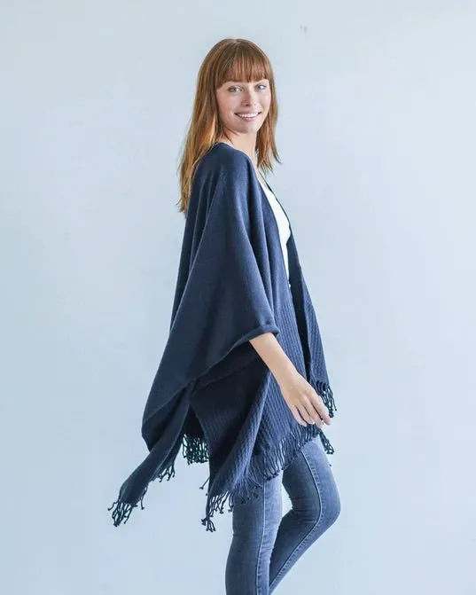 Classic Navy Travel Wrap by Mer Sea