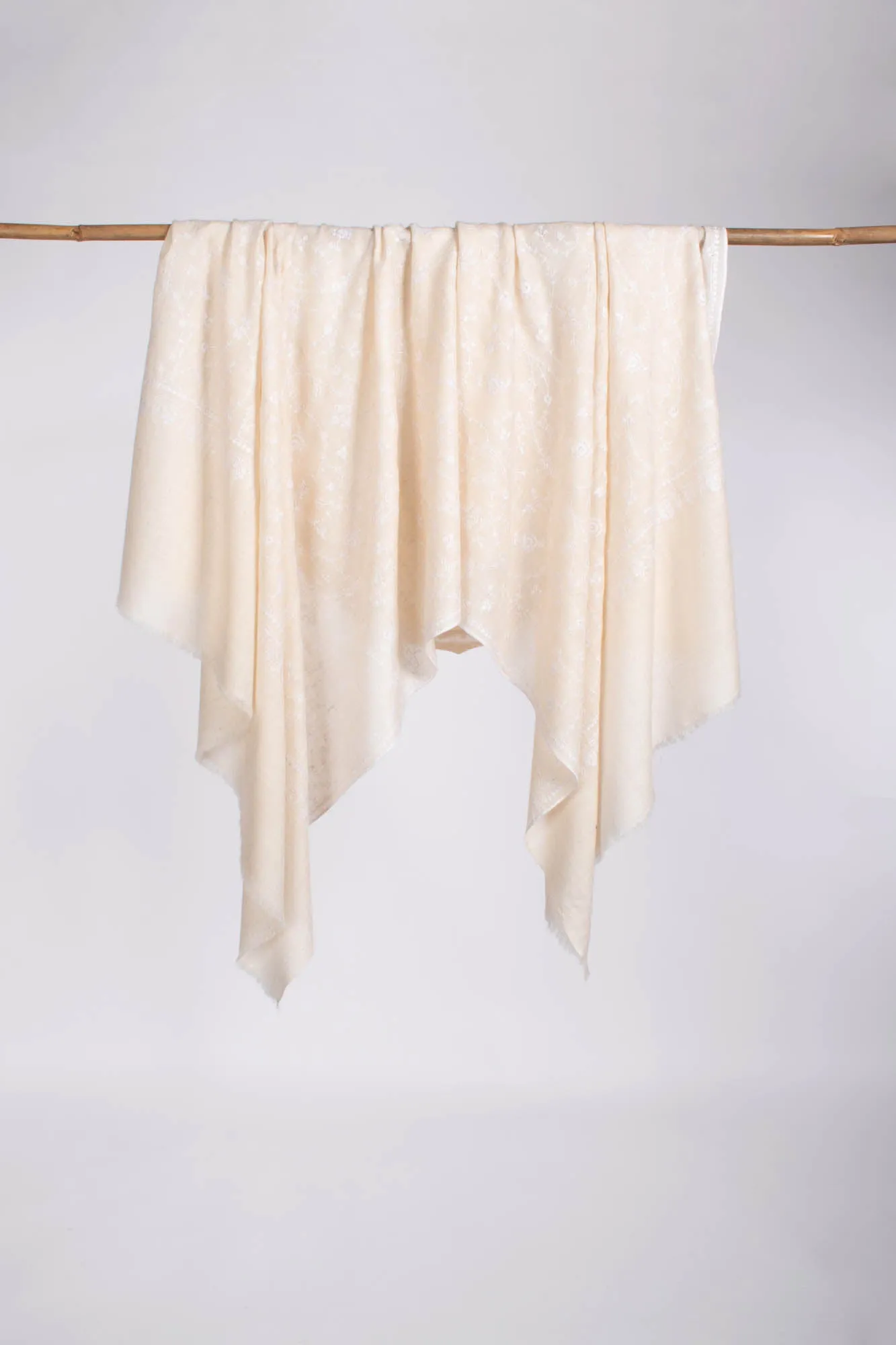 White with White Kashmiri Pashmina Shawl - AJO